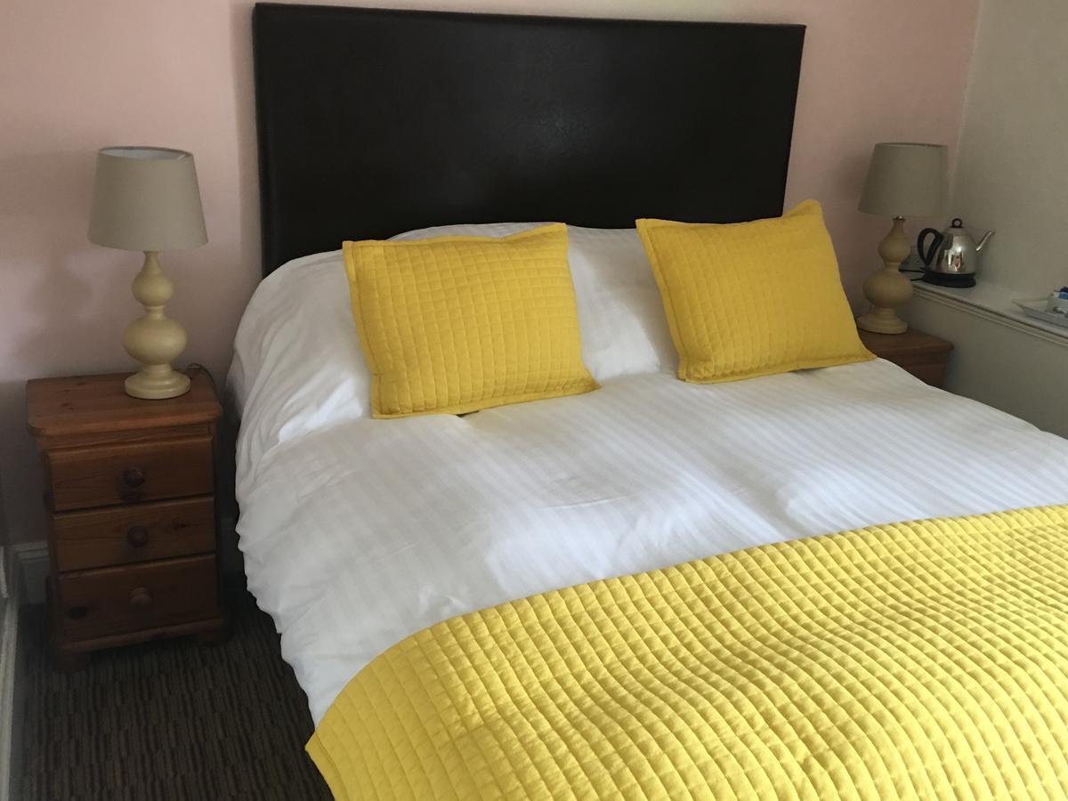 Winston Manor Guesthouse Rooms チャーチル エクステリア 写真