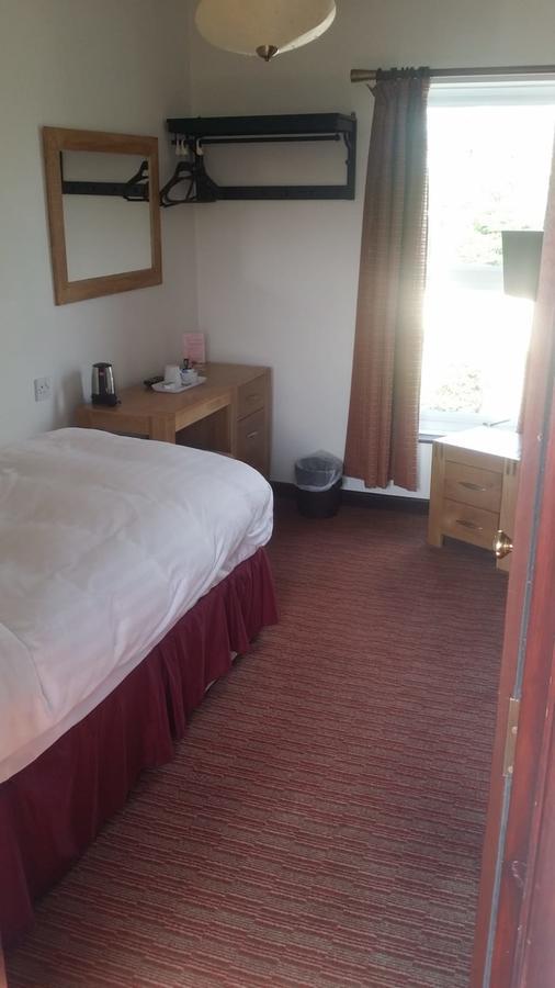 Winston Manor Guesthouse Rooms チャーチル エクステリア 写真