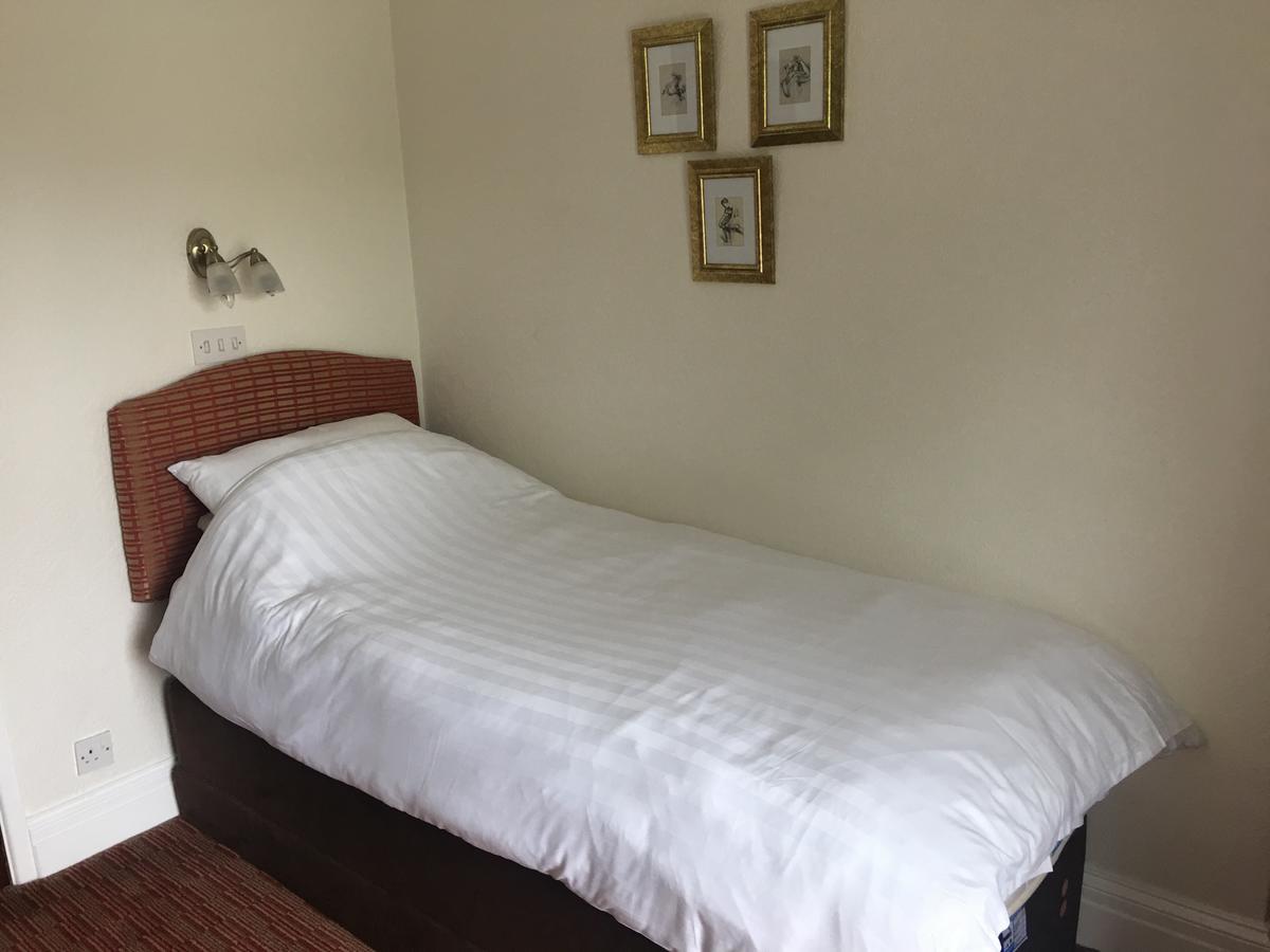 Winston Manor Guesthouse Rooms チャーチル エクステリア 写真
