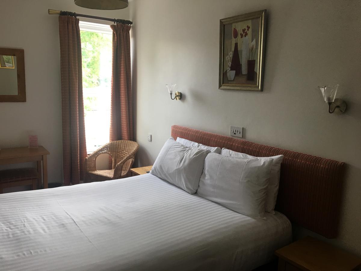 Winston Manor Guesthouse Rooms チャーチル エクステリア 写真