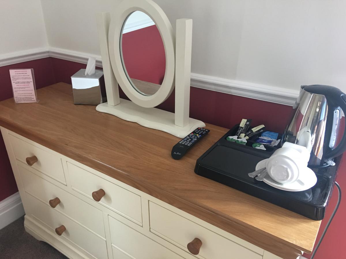 Winston Manor Guesthouse Rooms チャーチル エクステリア 写真