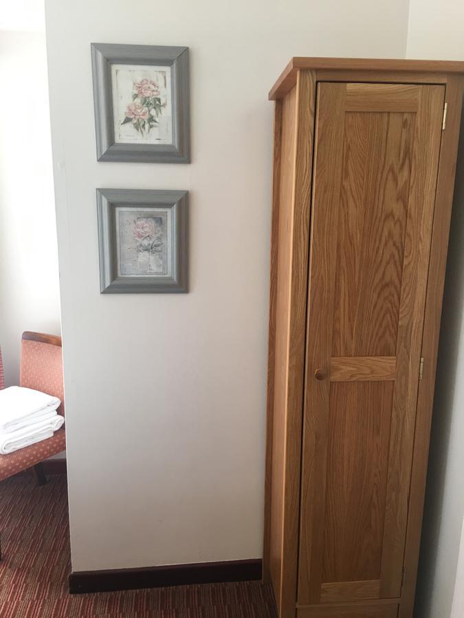Winston Manor Guesthouse Rooms チャーチル エクステリア 写真